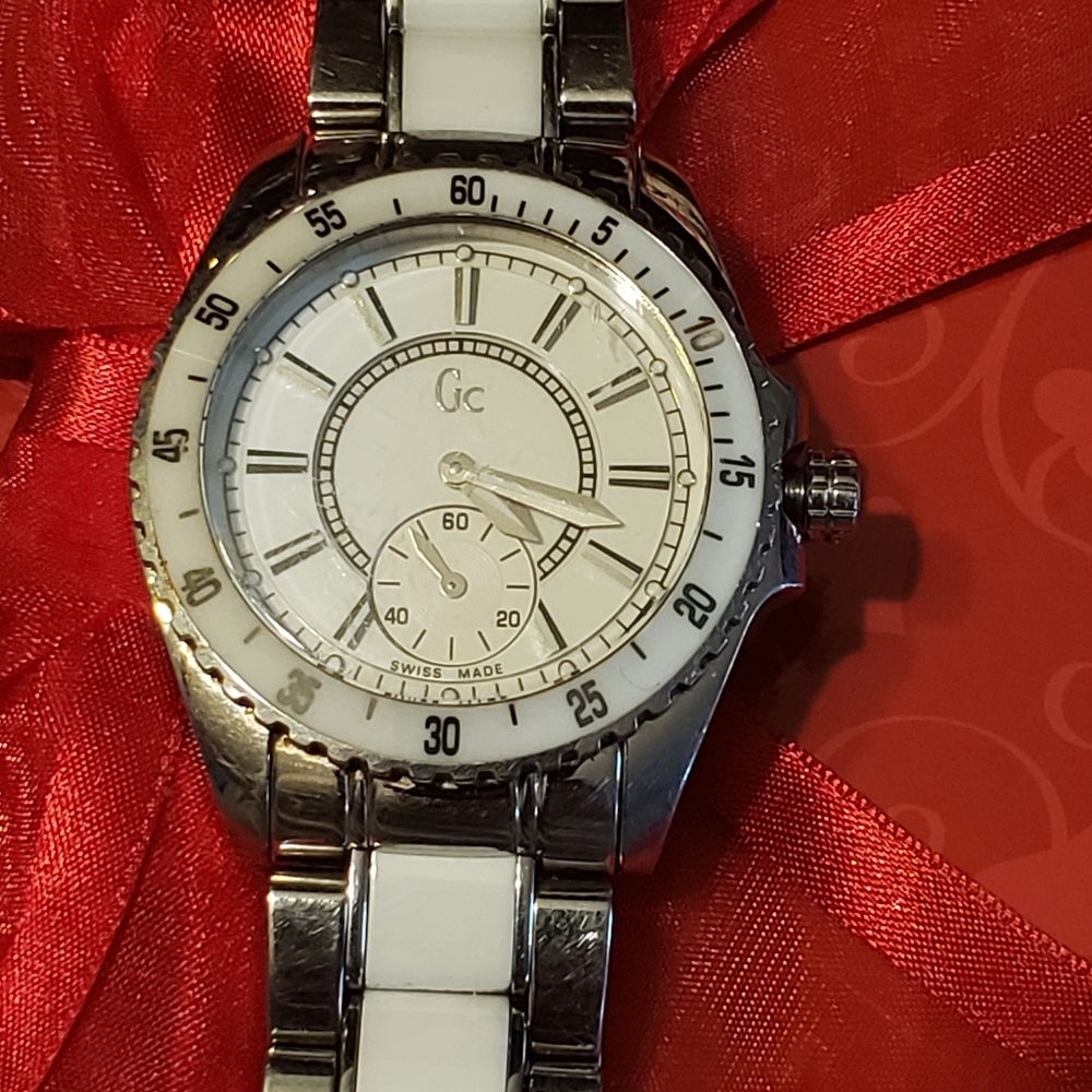 Guess wrist watch. Unisex. Swiss made - Picture 4 of 9
